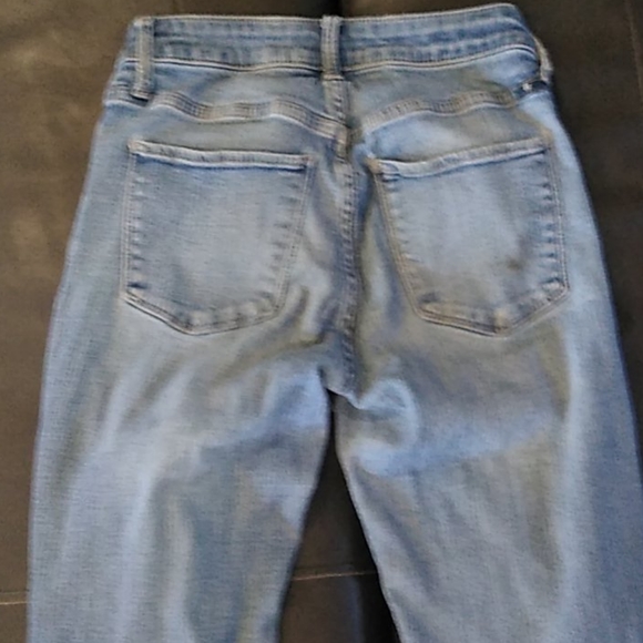 Jeans - Picture 2 of 3